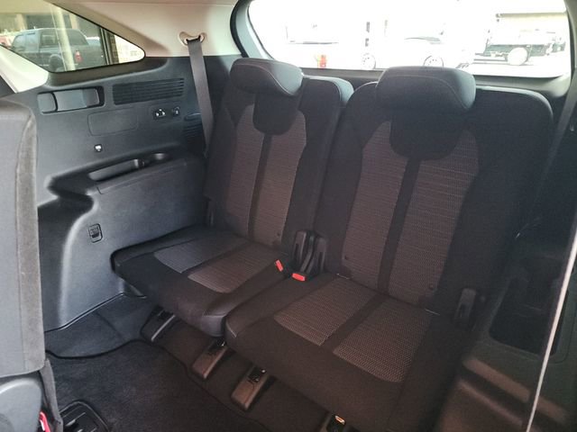 Used 2023 Kia Sorento LX image 28