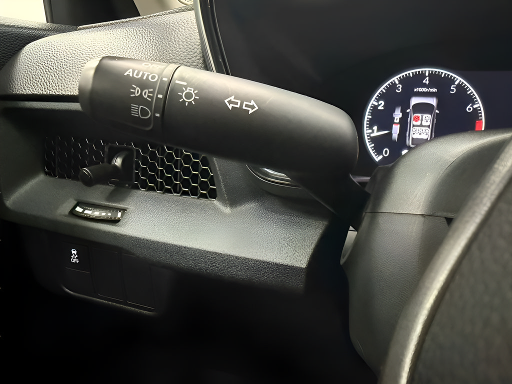 Used 2025 Honda CR-V EX image 19