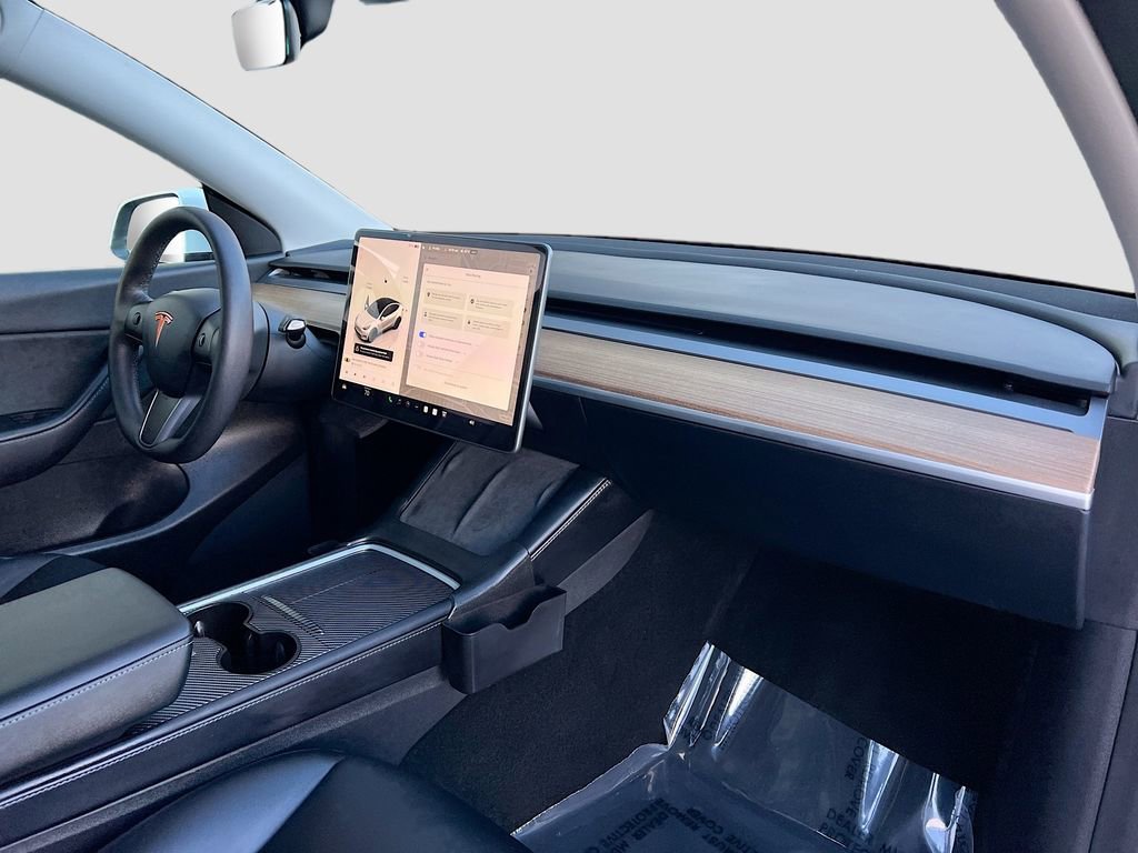 Used 2022 Tesla Model Y Performance image 28