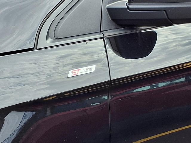 Used 2022 Ford Edge ST-Line w/ Cold Weather Package image 29