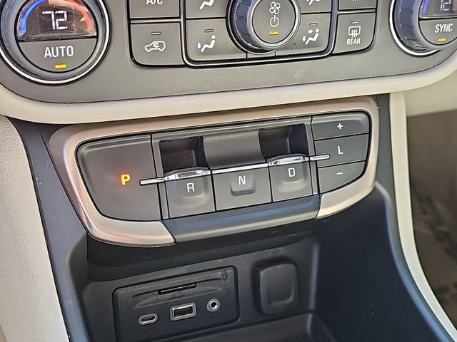 Used 2023 GMC Terrain Denali AWD/4WD image 15