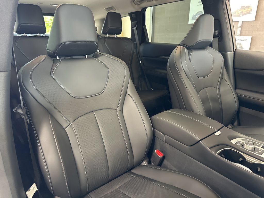 New 2027 INFINITI QX60 Luxe w/ Cargo Package AWD/4WD image 18