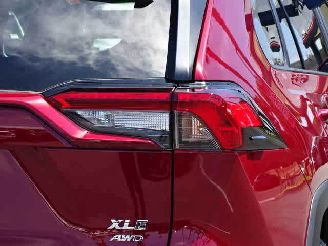 Used 2025 Toyota RAV4 XLE w/ Convenience Package AWD/4WD image 12