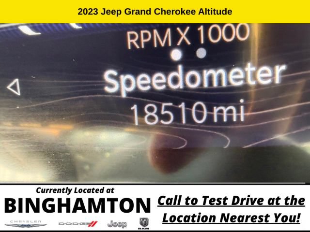 Used 2023 Jeep Grand Cherokee Altitude AWD/4WD image 14