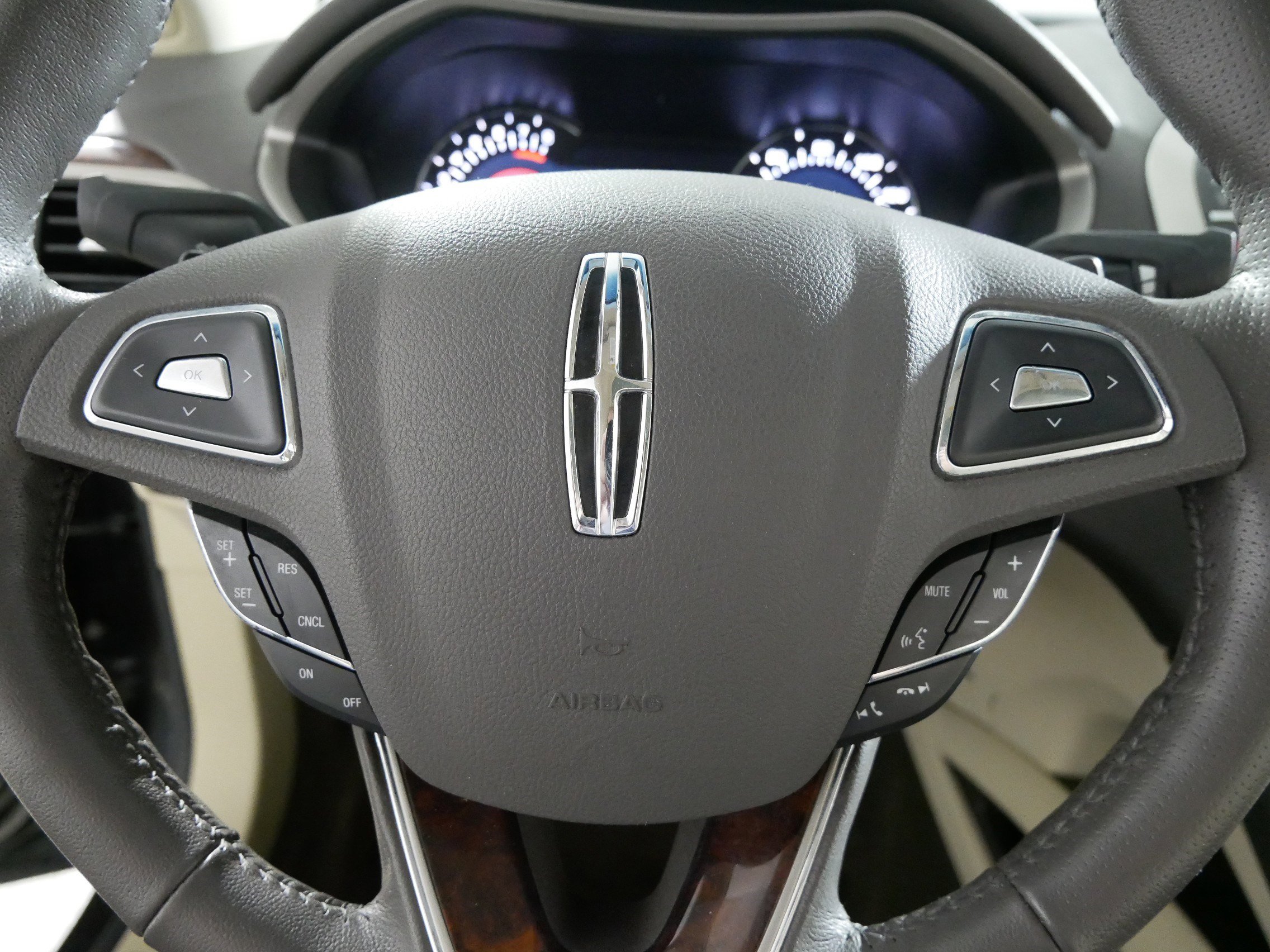 Used 2014 Lincoln MKZ AWD w/ Equipment Group 102A Reserve image 25