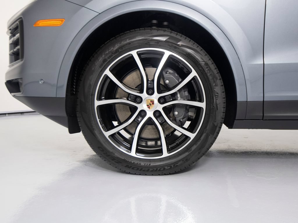 New 2026 Porsche Cayenne Coupe AWD/4WD image 15