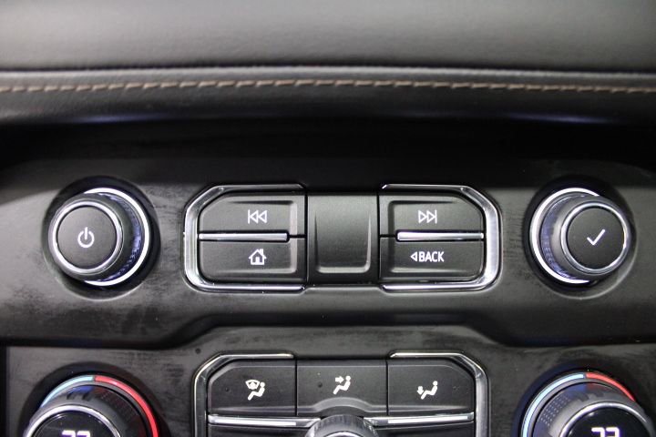 Used 2023 Chevrolet Tahoe High Country AWD/4WD image 36