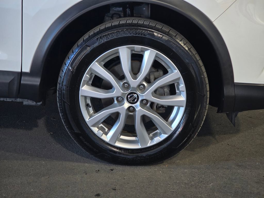 Used 2020 Nissan Rogue Sport S FWD image 4