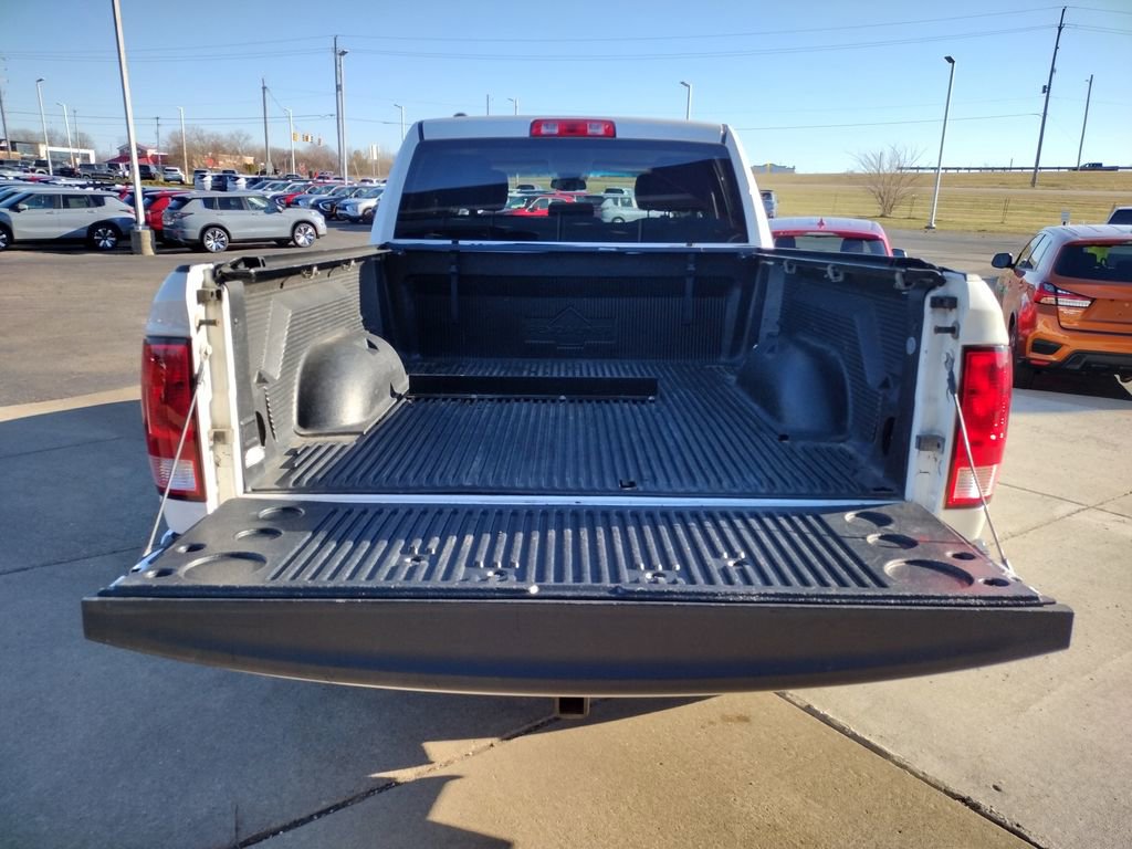 Used 2017 RAM 1500 ST w/ SXT Appearance Group image 9