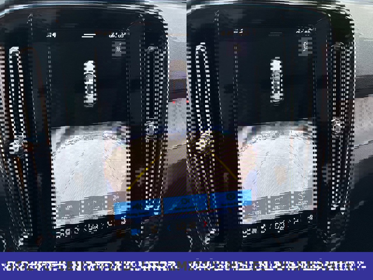 Certified 2025 Volvo XC40 B5 Core image 21