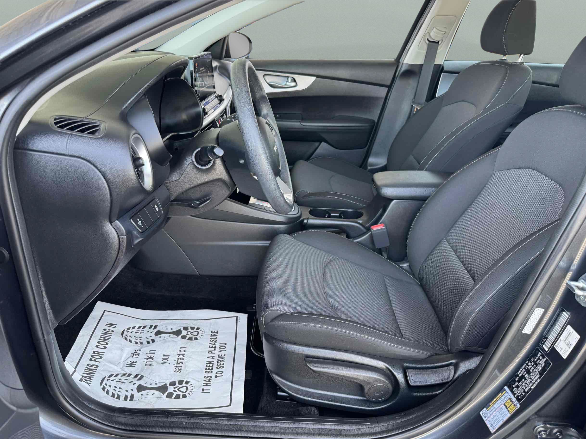 Used 2022 Kia Forte LXS FWD image 11
