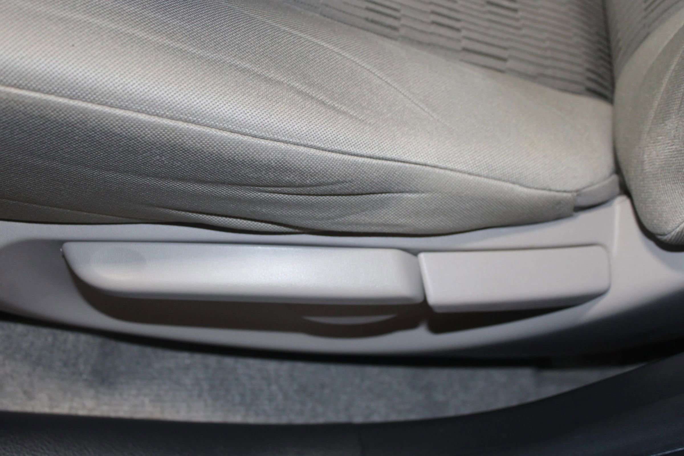 Used 2012 Toyota RAV4 FWD w/ Value Pkg image 8