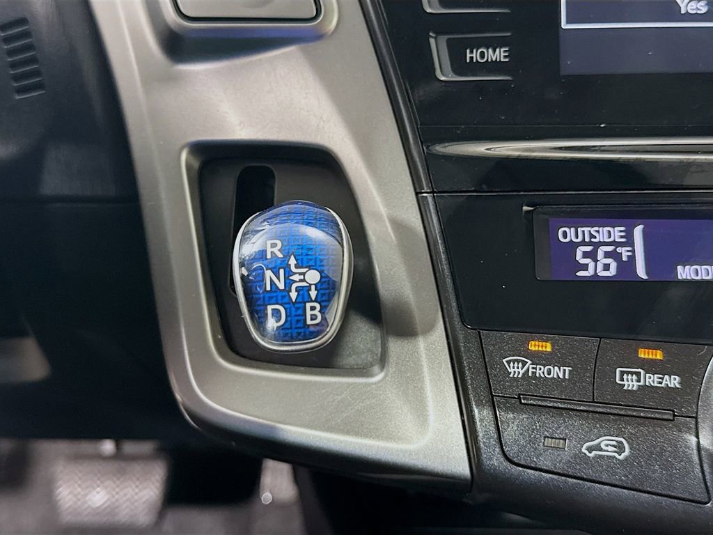Used 2016 Toyota Prius V Four image 15
