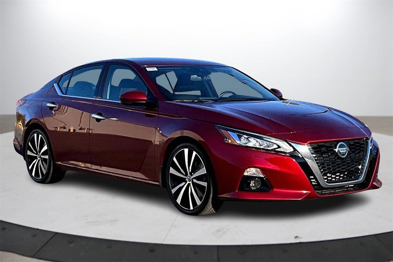 Used 2020 Nissan Altima 2.0 Platinum image 2