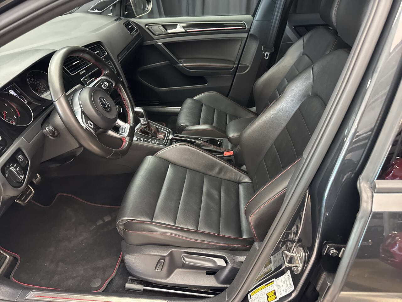 Used 2017 Volkswagen GTI Autobahn FWD image 16