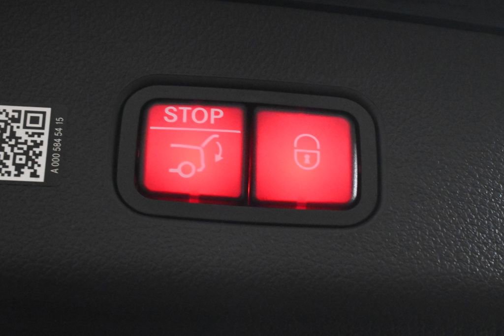 Certified 2026 Mercedes-Benz GLC 300 4MATIC image 36