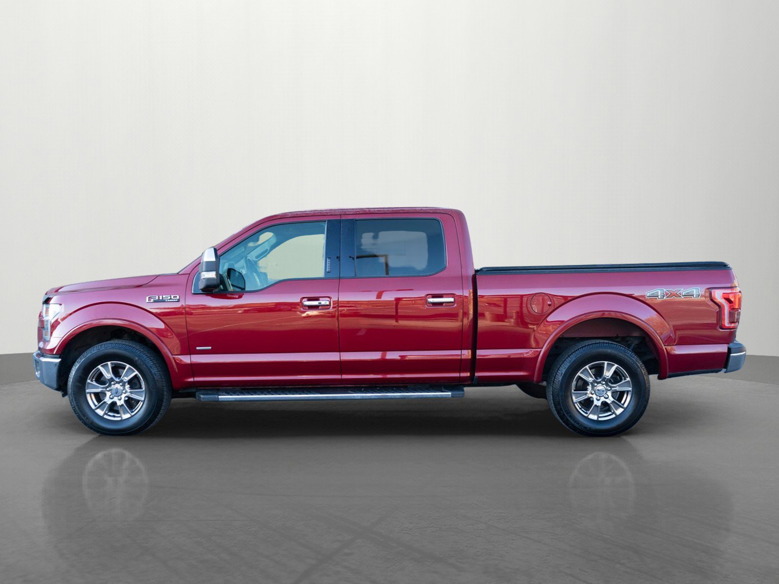 Used 2015 Ford F150 Lariat w/ Equipment Group 502A Luxury image 4