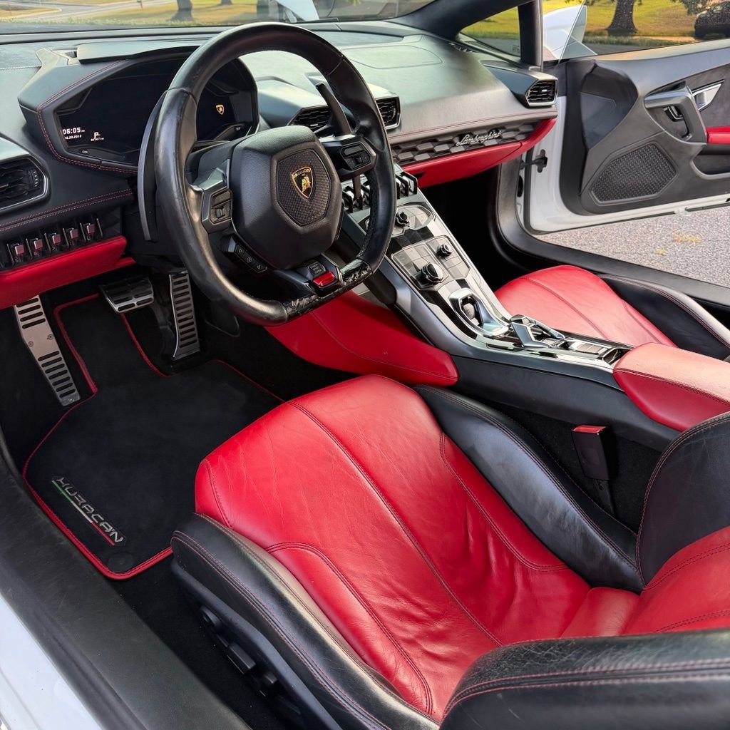 Used 2015 Lamborghini Huracan LP 610-4 AWD/4WD image 11