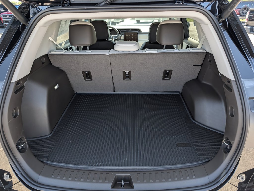 New 2027 GMC Terrain Denali w/ LPO, Floor Liner Package AWD/4WD image 26