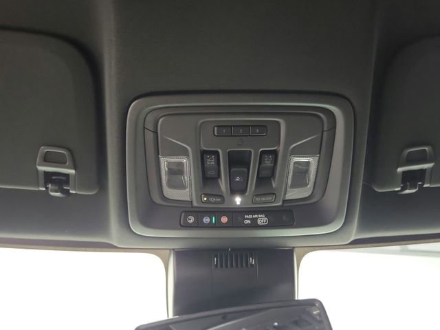 Used 2024 Chevrolet Silverado 1500 High Country w/ High Country Premium Package image 38