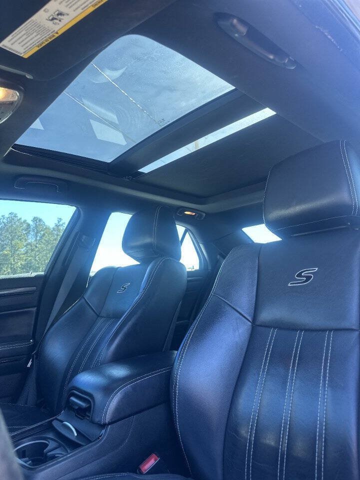 Used 2015 Chrysler 300 S w/ 300S Premium Group AWD/4WD image 17