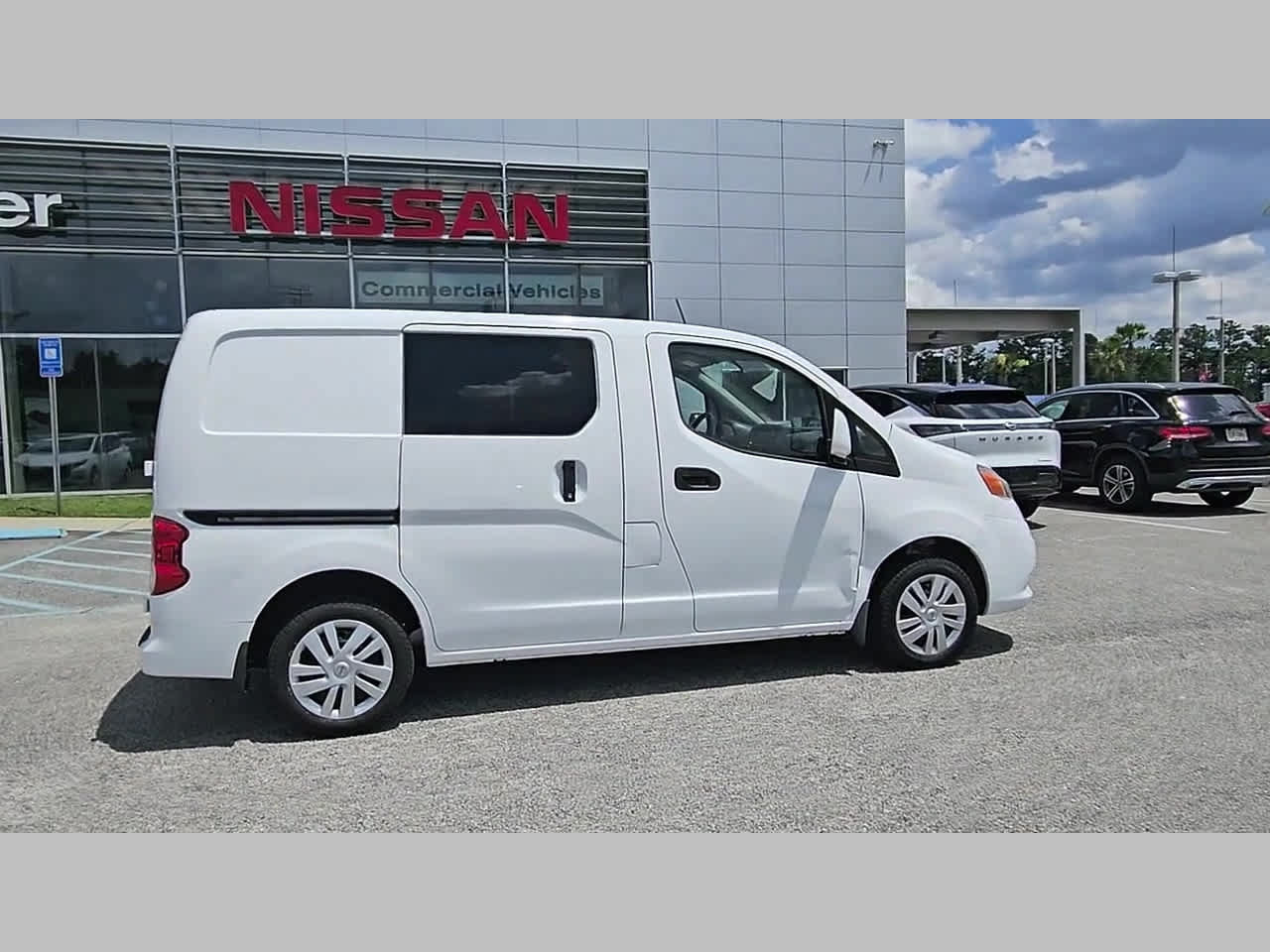 Used 2020 Nissan NV200 SV w/ Back Door Glass Package FWD image 36