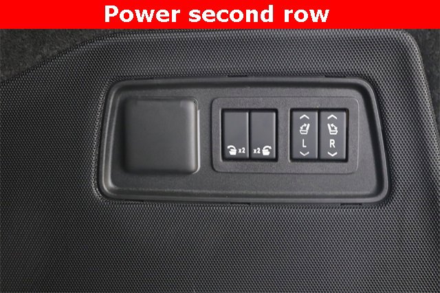 Used 2025 Cadillac Escalade ESV Sport image 34