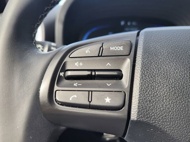 Certified 2024 Hyundai Venue SEL image 21