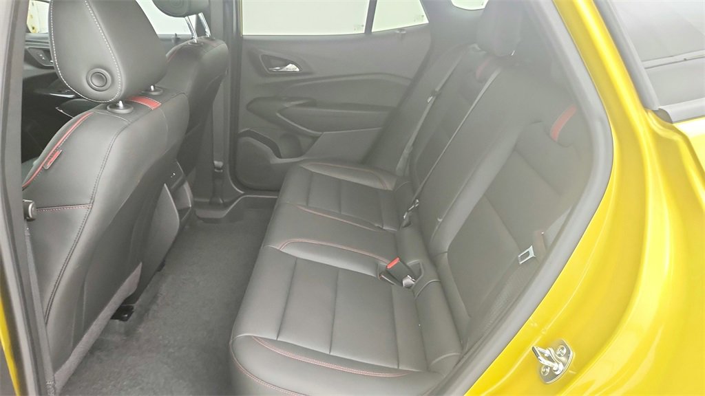 Certified 2024 Chevrolet Trax RS w/ Sunroof Package image 26