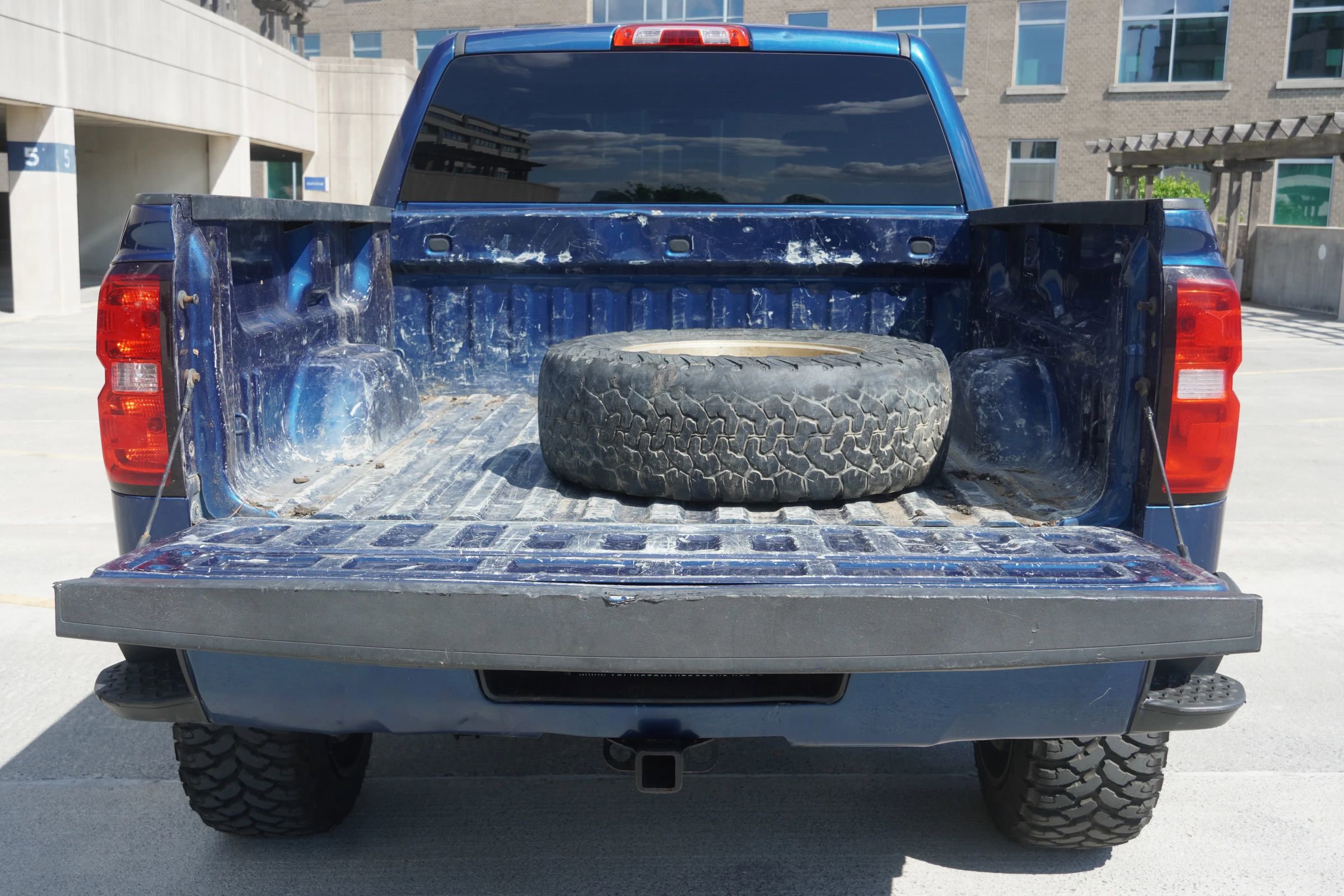 Used 2017 Chevrolet Silverado 1500 LT w/ All Star Edition AWD/4WD image 32