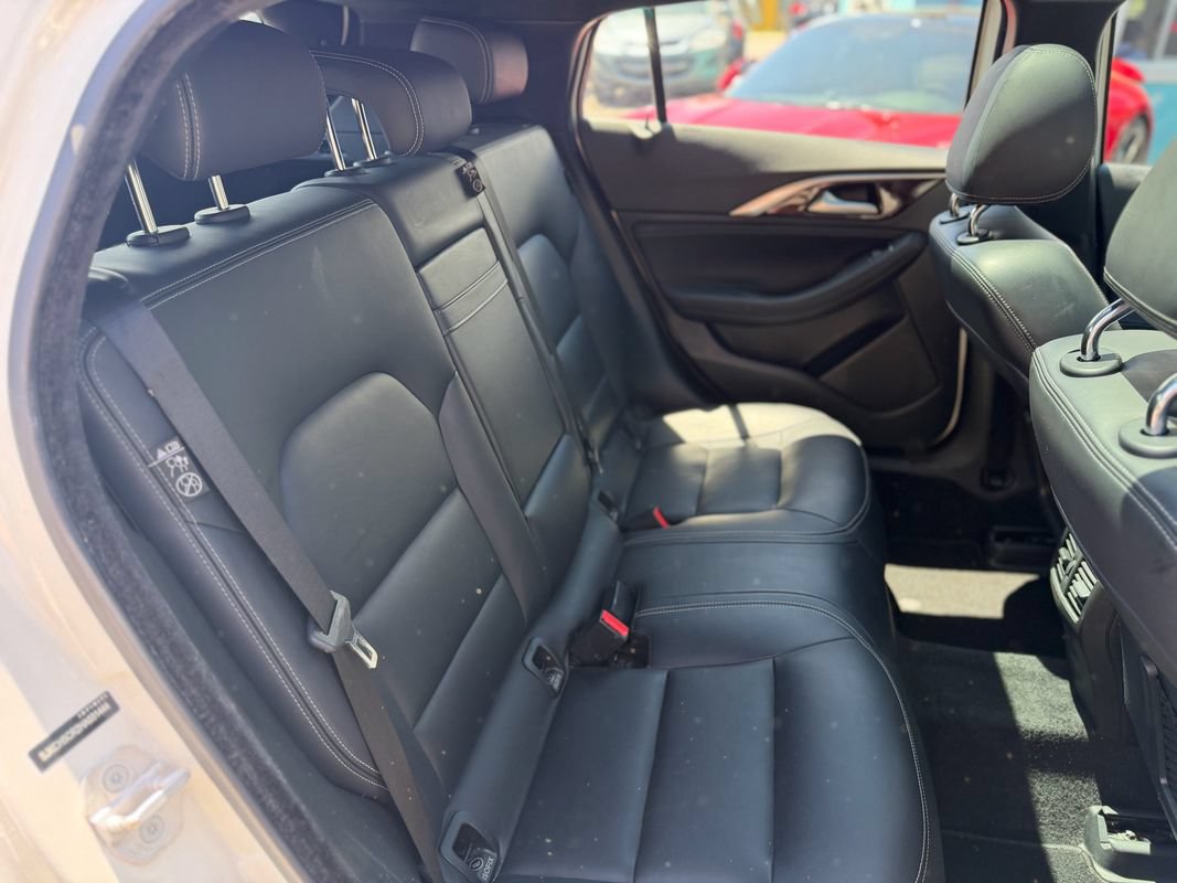 Used 2017 INFINITI QX30 Premium w/ Navigation Package AWD/4WD image 7