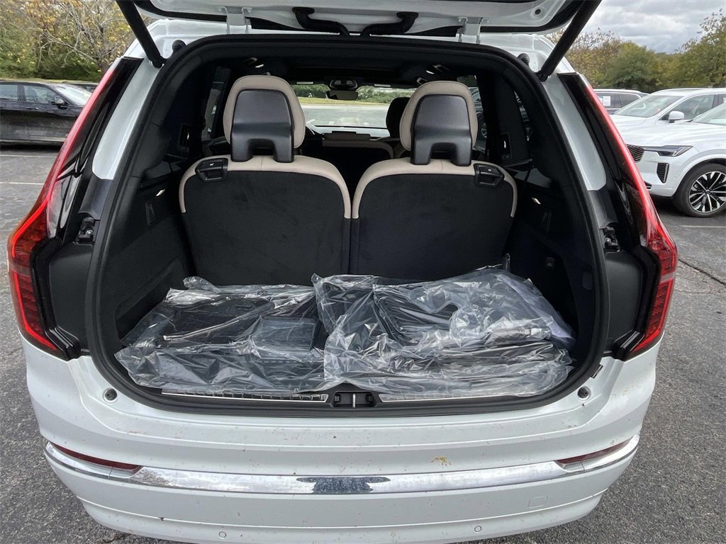 New 2026 Volvo XC90 B6 Ultra image 11