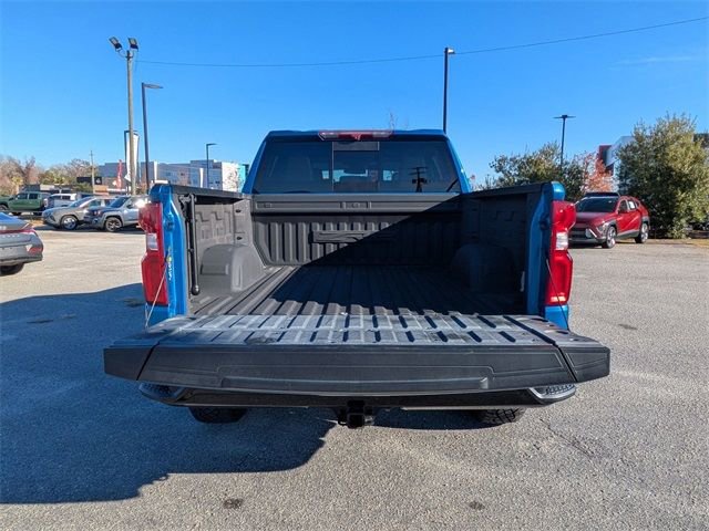 Used 2022 Chevrolet Silverado 1500 ZR2 image 7