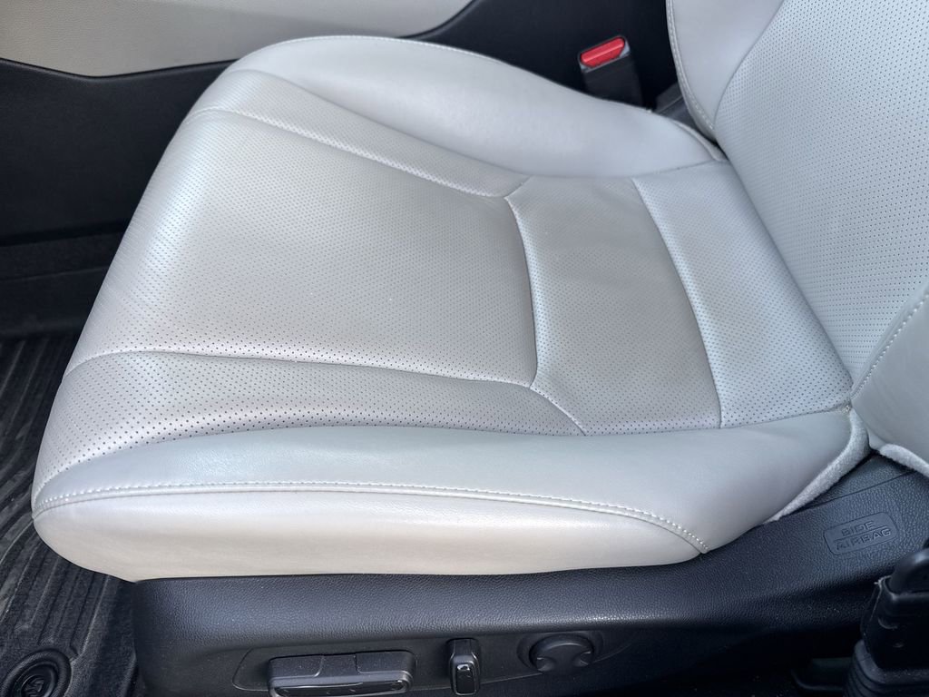 Used 2023 Honda Accord EX-L image 9