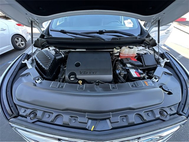 Used 2019 Buick Enclave Essence image 40