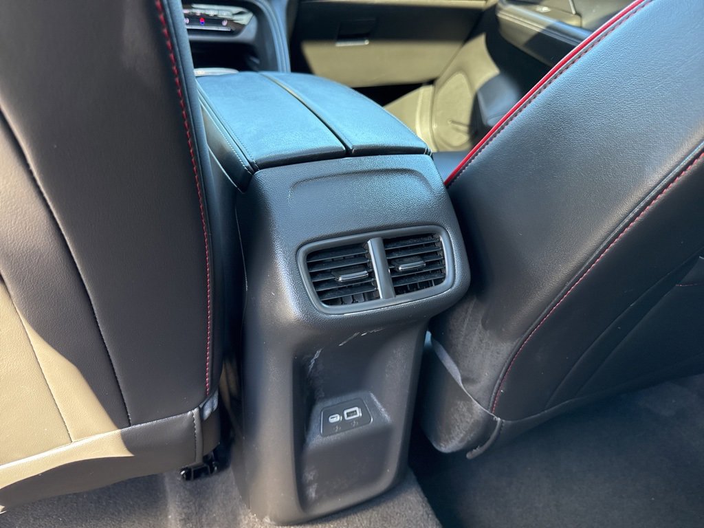 Used 2023 Buick Envision Essence w/ Sport Touring Package image 39