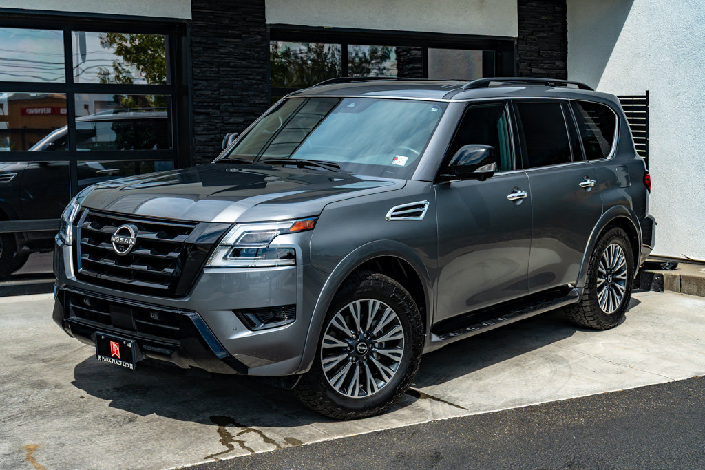 Used 2024 Nissan Armada SL w/ Midnight Edition Package AWD/4WD image 4