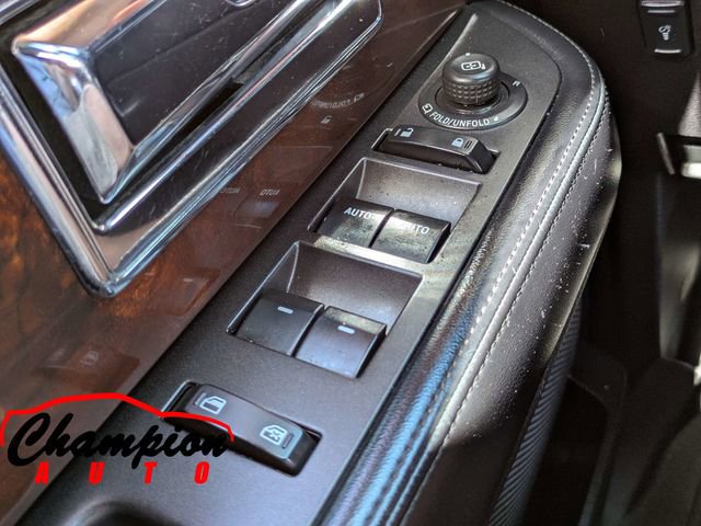 Used 2017 Lincoln Navigator Select image 32