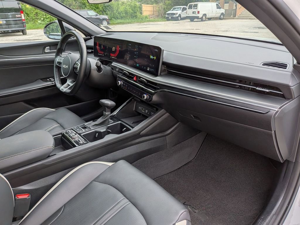 Used 2025 Kia K5 GT-Line AWD/4WD image 24