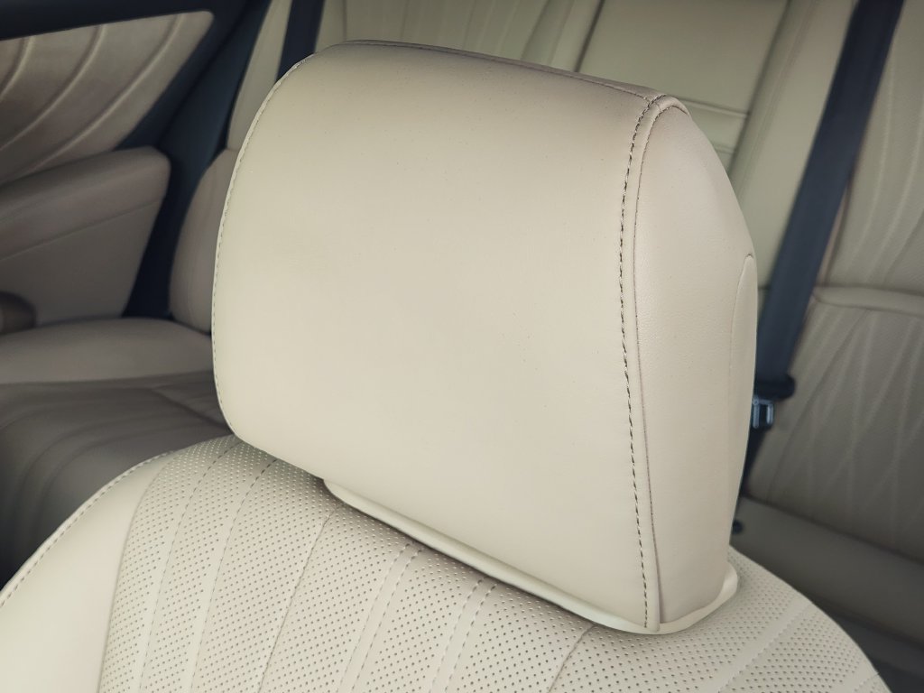 Used 2024 Lexus LS 500 w/ Interior Upgrade Package RWD image 24