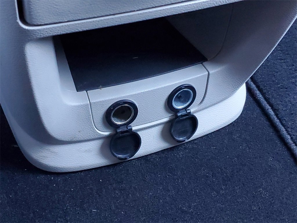 Used 2020 Dodge Grand Caravan SE image 17