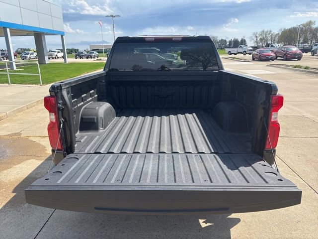 Used 2024 Chevrolet Silverado 1500 RST AWD/4WD image 18
