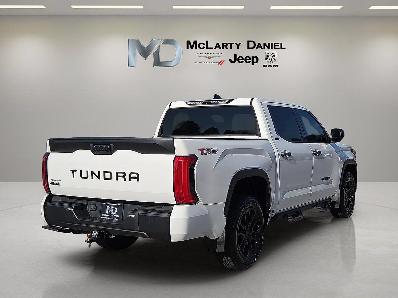 Used 2023 Toyota Tundra SR5 AWD/4WD image 5