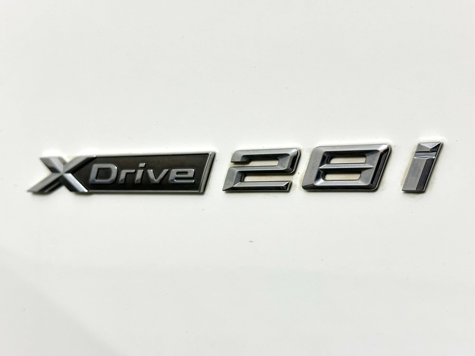 Used 2018 BMW X1 xDrive28i AWD/4WD image 14