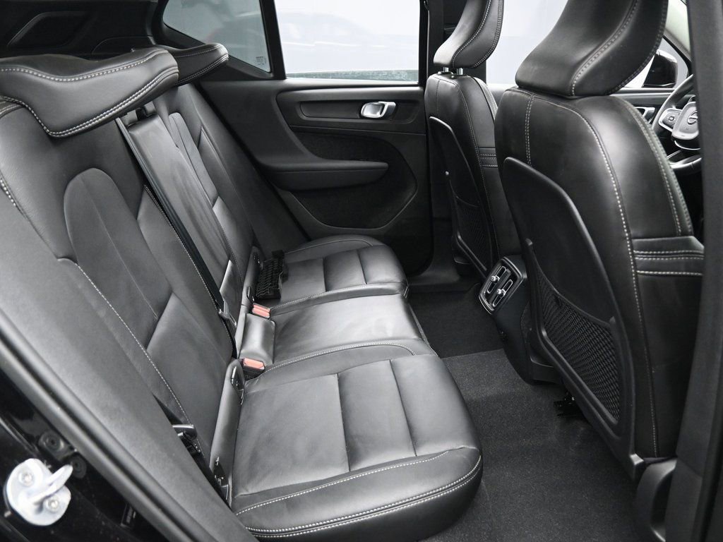 Used 2024 Volvo XC40 B5 Ultimate w/ Protection Package Premier AWD/4WD image 31