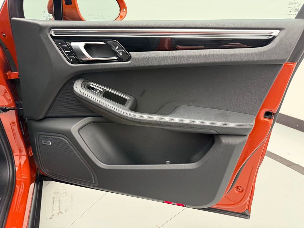 Used 2024 Porsche Macan S image 39