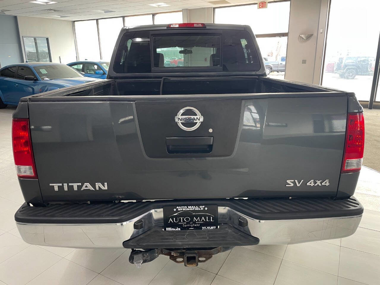Used 2012 Nissan Titan SV image 6