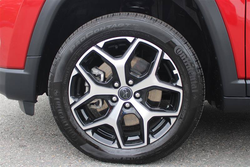 Used 2025 Jeep Compass Limited AWD/4WD image 10