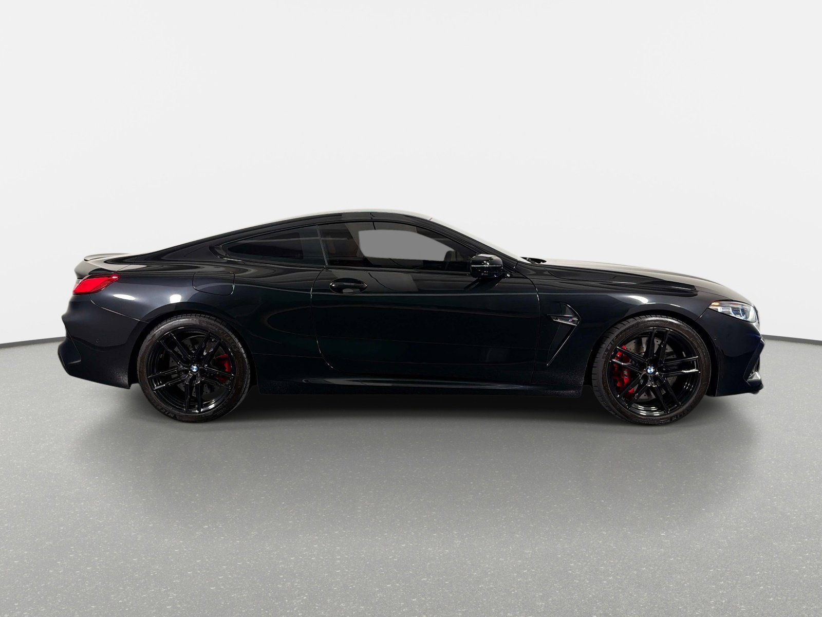 Used 2025 BMW M8 Competition AWD/4WD image 2