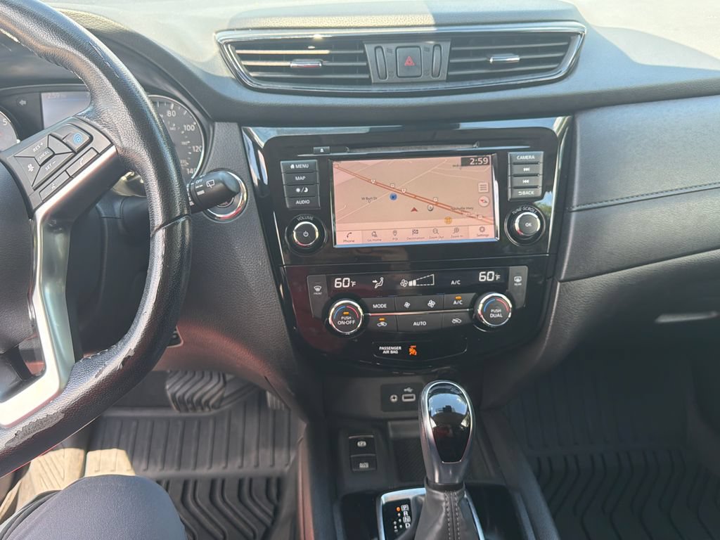 Used 2020 Nissan Rogue SV w/ Premium Package AWD/4WD image 21